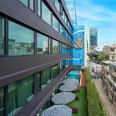 Vic 3 Bangkok Hotel Екстер'єр фото